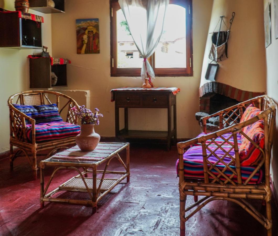 Azul Humahuaca Hostal Exterior photo